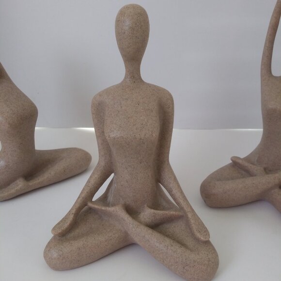 3 Yoga Poses Sandstone Sculptures Ceramic Resin NWOT - Picture 3 of 6